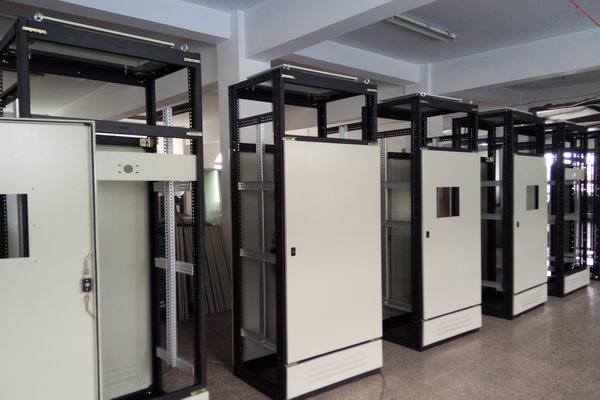 饶阳控制柜-3683厂家控制柜检修需要注意的